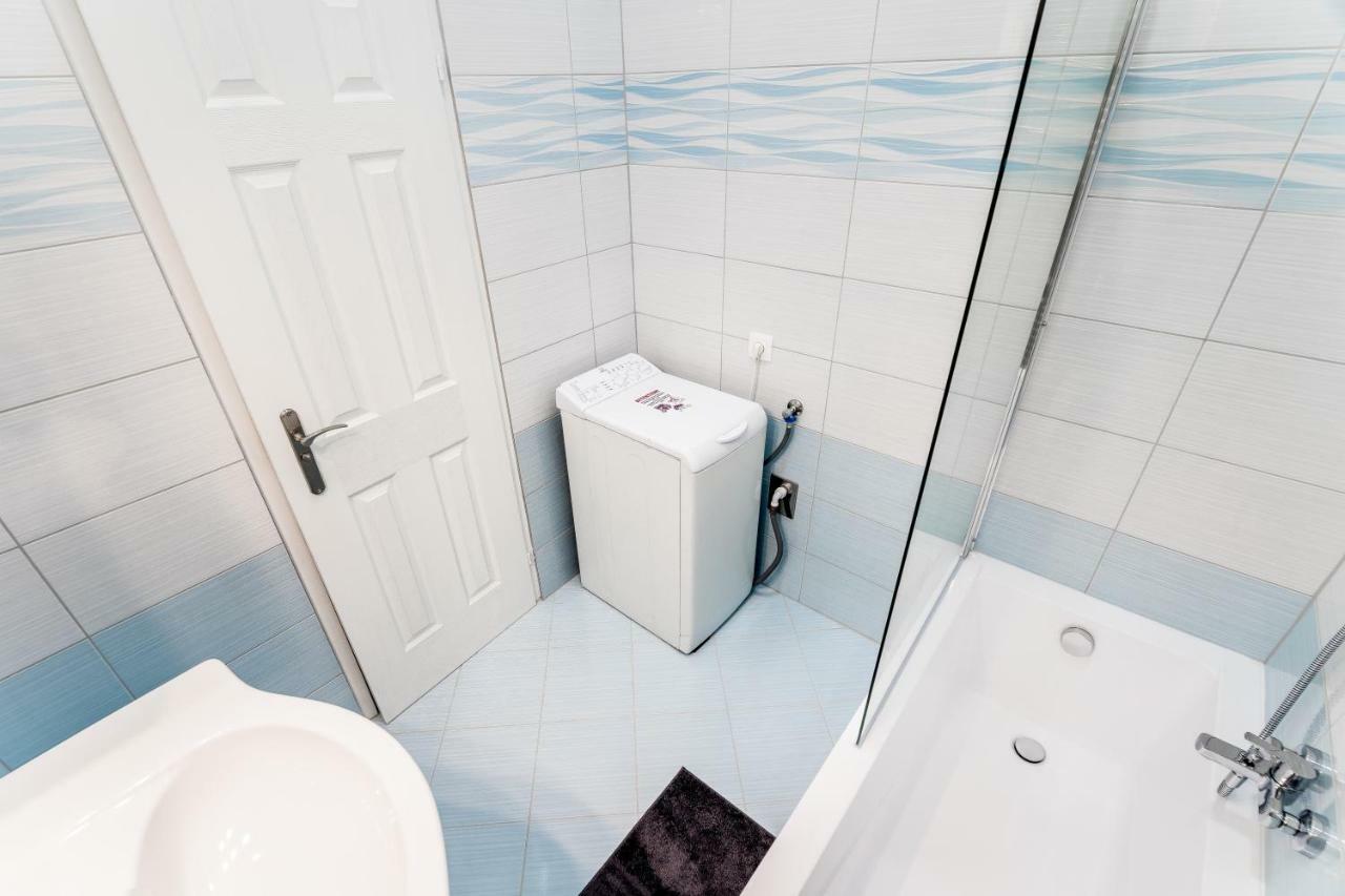 Bpr Turquoise Simplicity Apartment ブダペスト エクステリア 写真