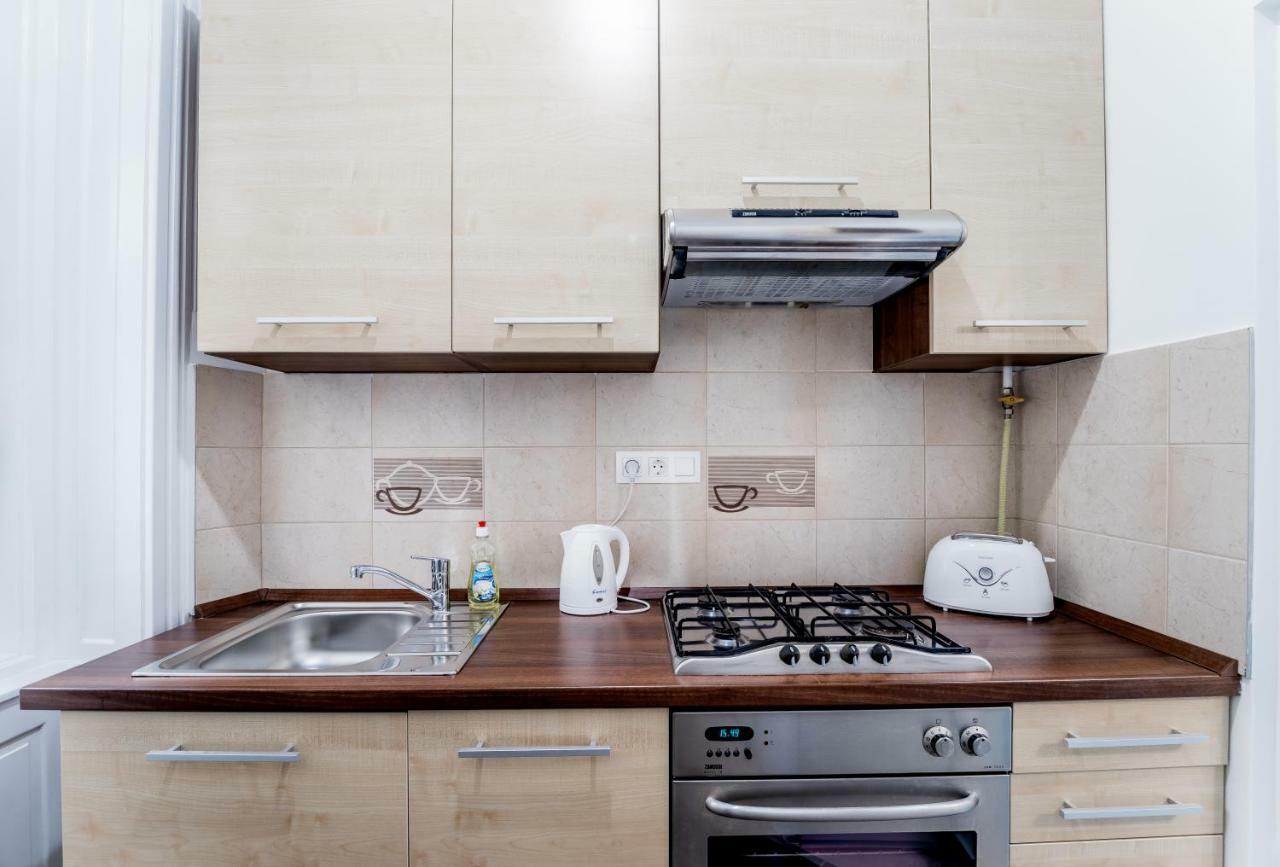 Bpr Turquoise Simplicity Apartment ブダペスト エクステリア 写真